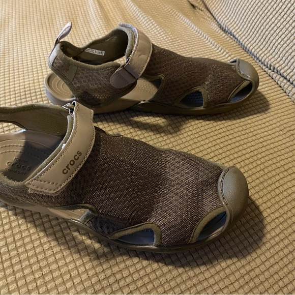 CROCS | Shoes | Crocs Beige Mesh Sandals | Poshmark